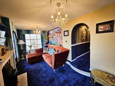J H D Interiors