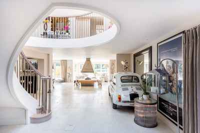 John Evans Interior Architecture & Design Ltd
